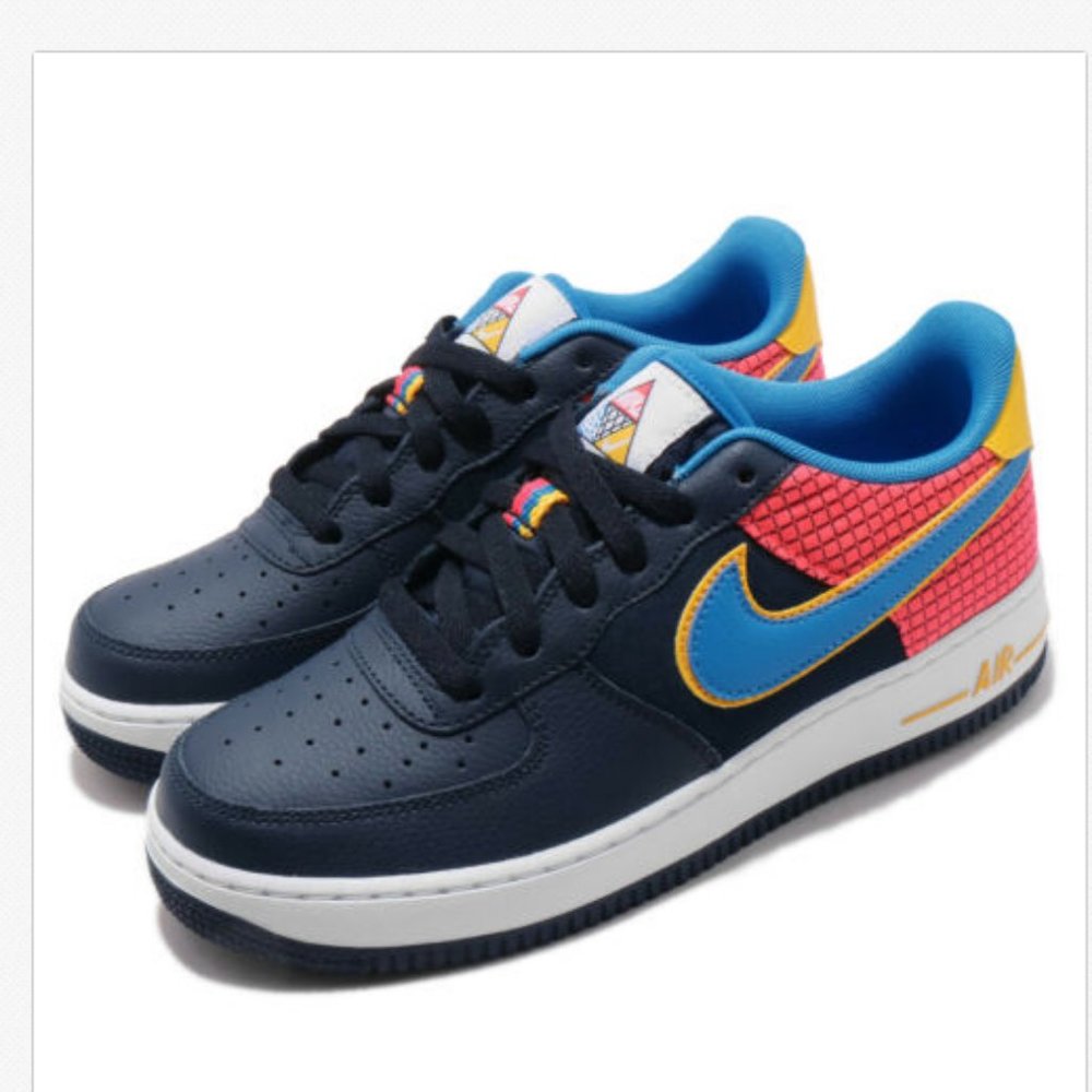 NIKE Air Force 1 Sneakers - Picture 11 of 11